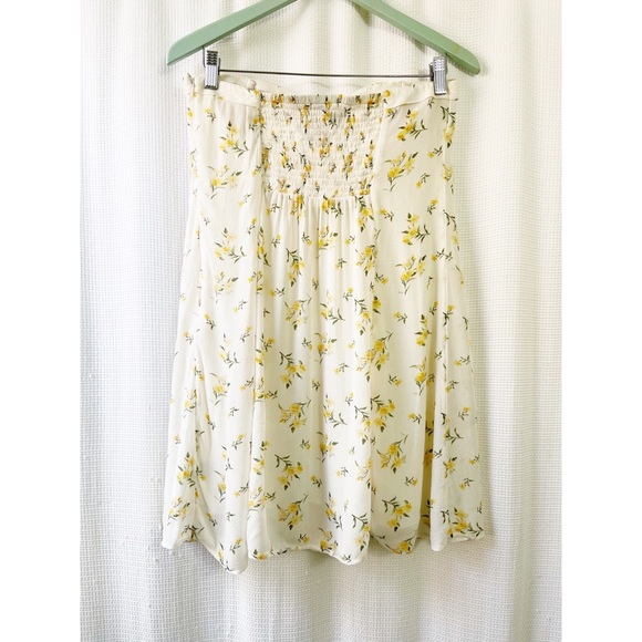 American Eagle white end yellow floral mini dress - Picture 2 of 3